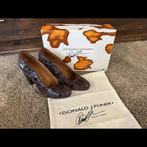 Donald J. Pliner Casey Heels Cracked Suede Patent Designer New Women’s 8.5‎